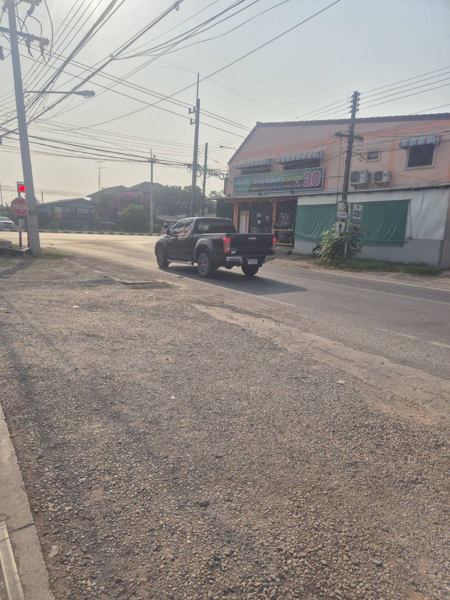 ณิ ชา tweet media