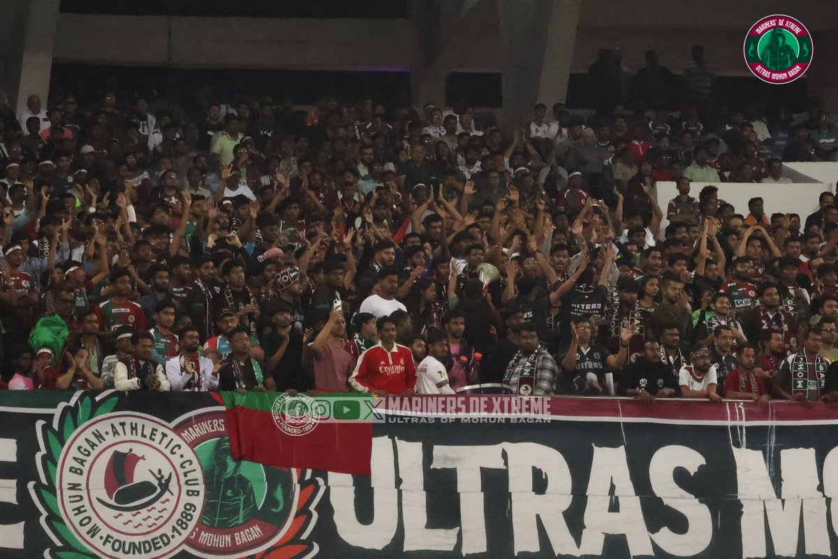 MdxOfficial2018's tweet photo. “Our identity is the roar in the gallery,
Green and Maroon are our true identity.” 💚❤️
#mohunbagan #mohunbaganac #Mbac #MohunbaganSg #Mbsg #Mdx #marinersdextreme #Ultras #Greenmaroon #Loyalultras https://t.co/qA4kfLumxd