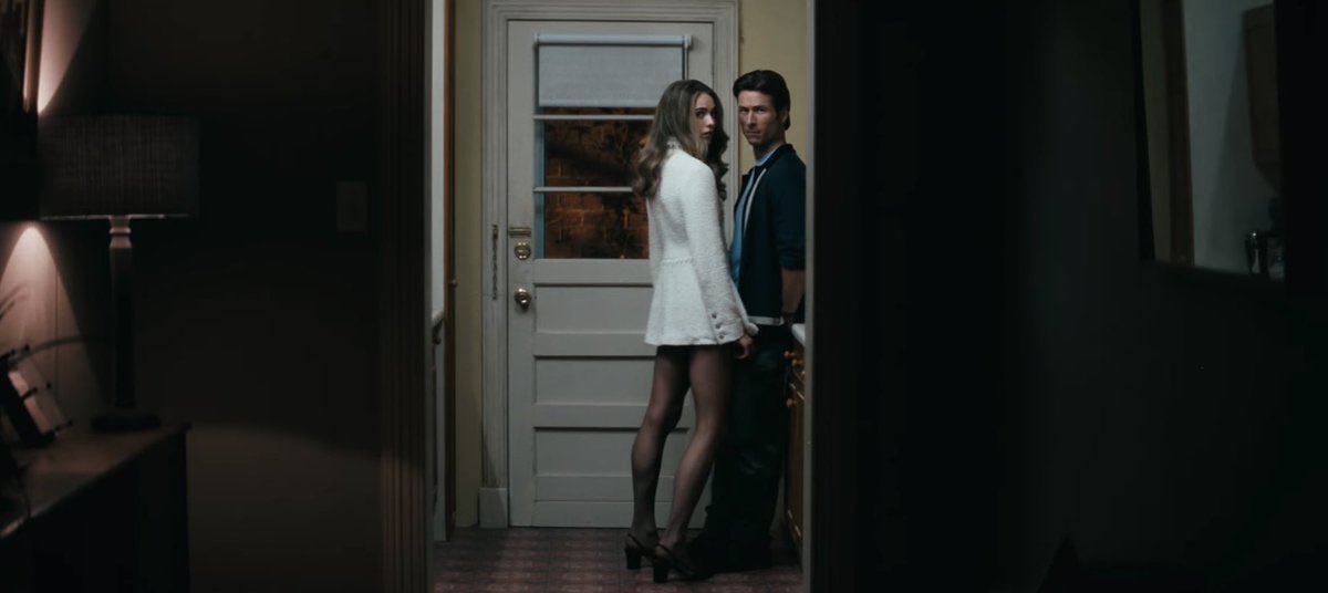 glenbrina's tweet image. these are the movies glen needs to be doing. glen is soooo good in dark comedies/roles where he plays a loser, uses his comedic chops and kinda breaks your soul when he breaks down. his charm is insane. the chemistry with margaret and jessica is electric. #howtomakeakilling