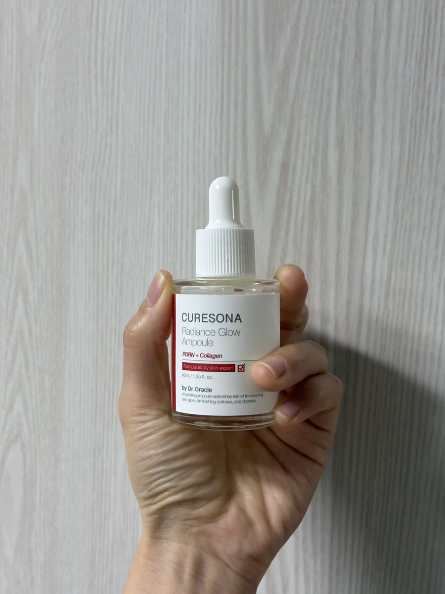 rubygongdue's tweet image. 다이소 앰플 추천 찌고감‼️
(이미 핫유명템)

이거
 ‼️닥터오라클 큐어소나 래디언스 글로우 앰플‼️인데 
5천원이라길래 속는 셈 치고 사봤어.
근데 안 샀으면 진심 후회할 뻔

이거만 발라도 피부 엄청 부드러워지고 광남
화장도 잘먹고

PDRN이랑 콜라겐 들어간 걸 이 가격에 퍽퍽 쓸 수 있다는 게…
