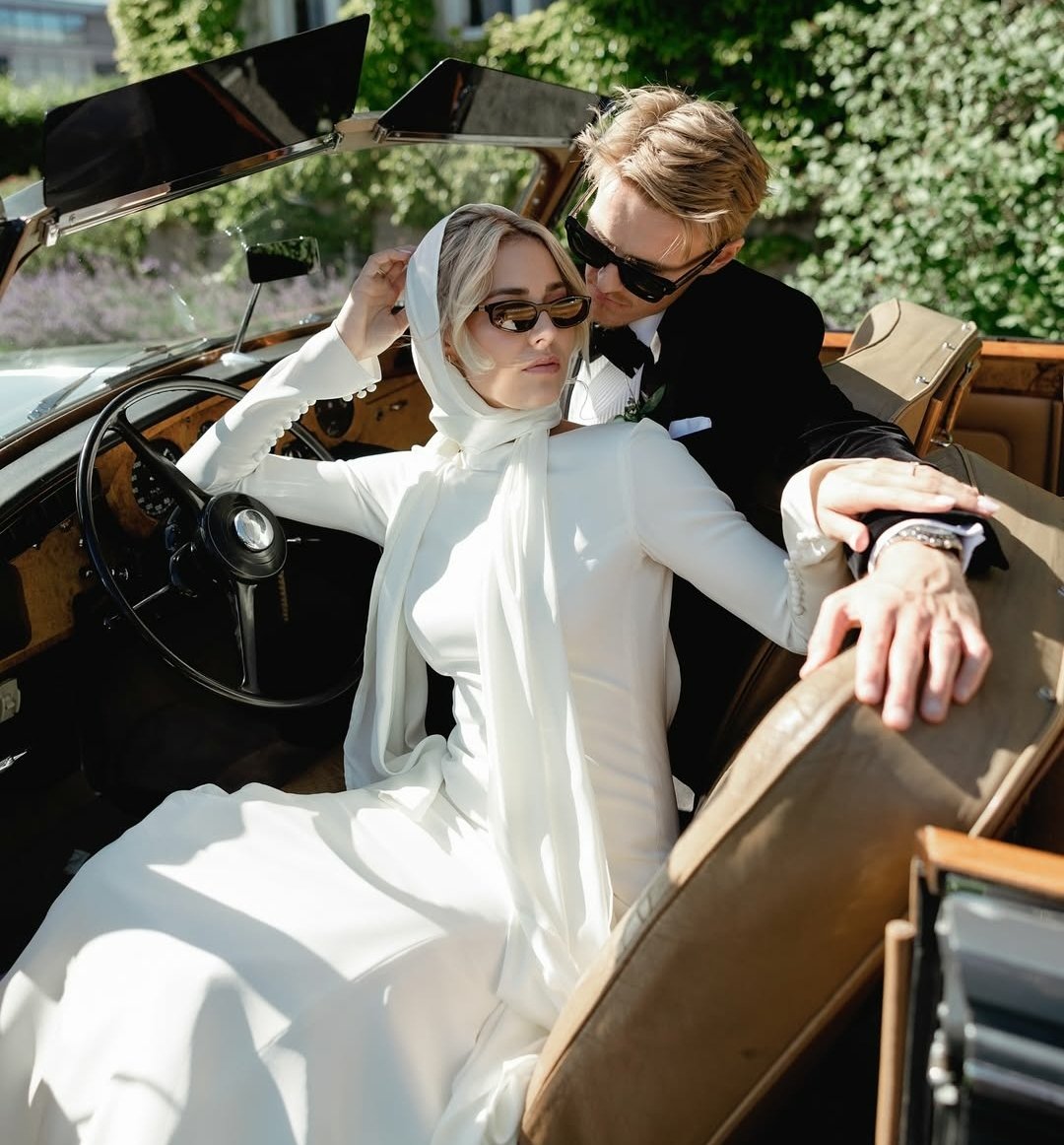 Martin08fanpage's tweet photo. 💍🖤 https://t.co/MMPuOVO2rv