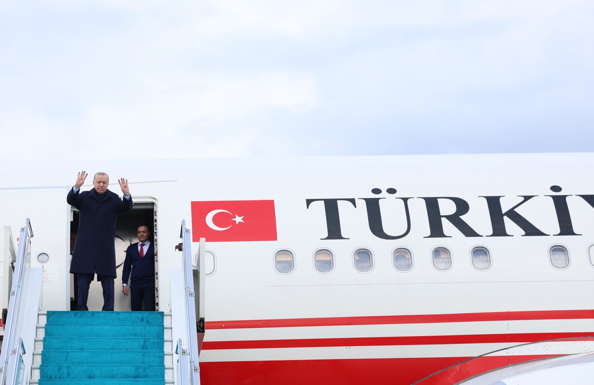 umutcagrisariii's tweet photo. Turkish President Recep Tayyip Erdoğan traveled to Addis Ababa, the capital of Ethiopia, for an official visit. He was seen off from the State Guest House at Atatürk Airport. https://t.co/xi8so1L2IV