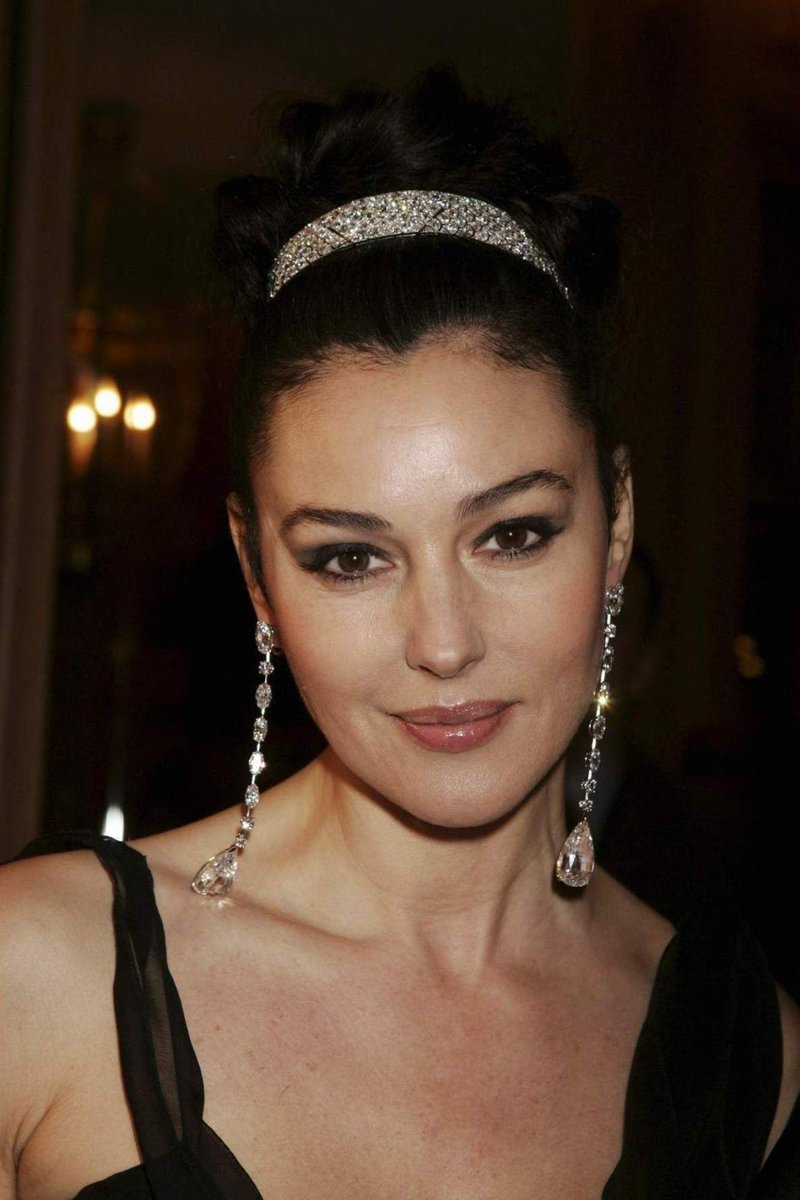 Parisian glow, 2005 ✨  
❤️ monicabellucci.net