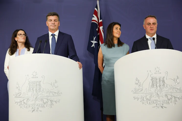 Judy Prisk tweet media