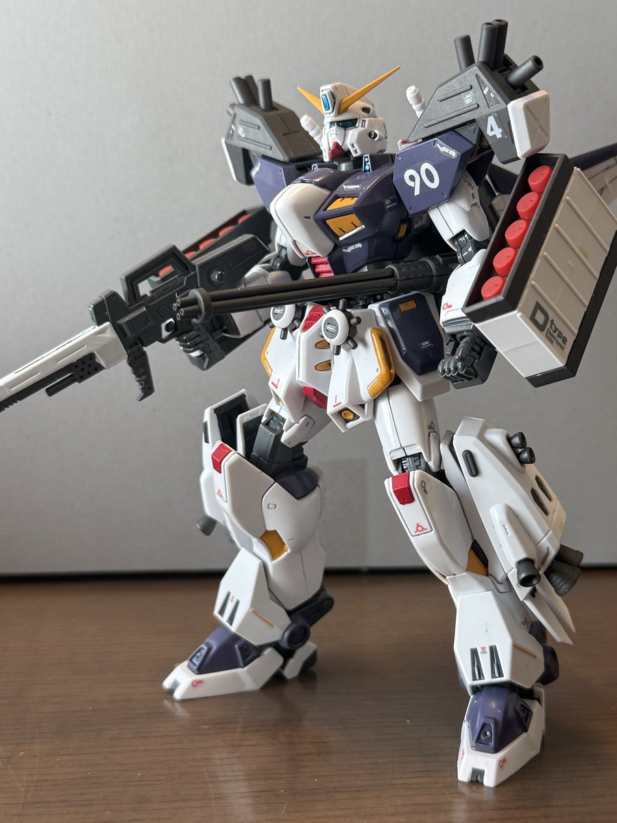 urujyu19's tweet photo. 所有中のミッションパック全てにつや消し完了したので自分のF90Ⅳに装着
つや消しにも撮影にも時間かかったけど楽しかった…(リプにも続きます)
#ガンプラ #ガンプラ好きと繋がりたい #ガンプラの画像を貼るとRTされると聞いて https://t.co/xuTDi3B7Cx