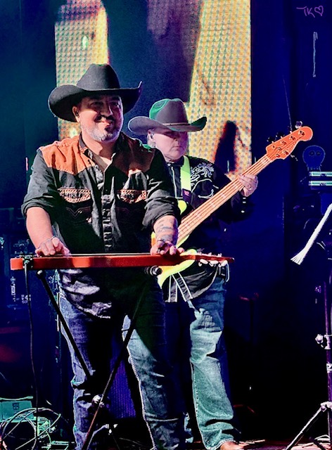 Shimmer Road Country tweet media
