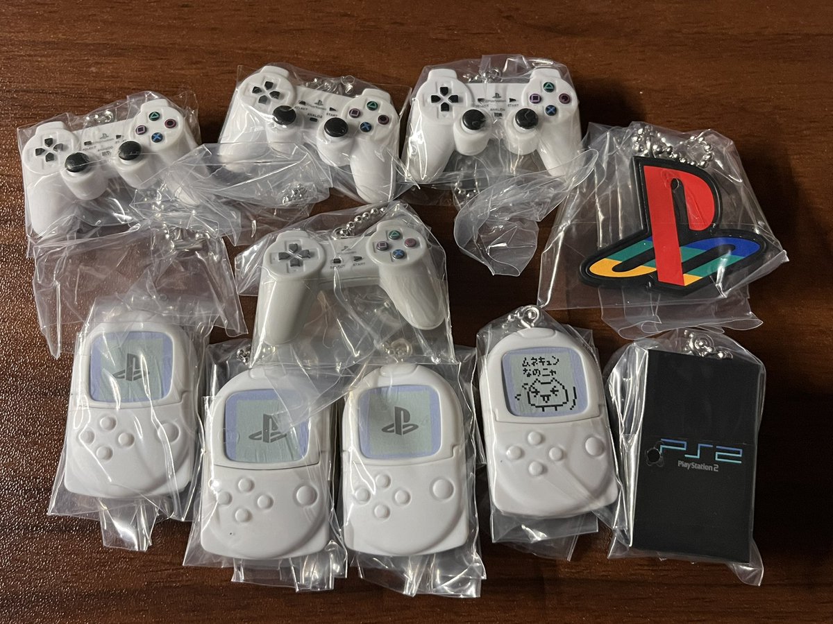 transaction_10's tweet photo. メモカ欲しくて買ったのに1個も出なくて泣いた😭(それ以外は出た) https://t.co/aJLCnJOgY8