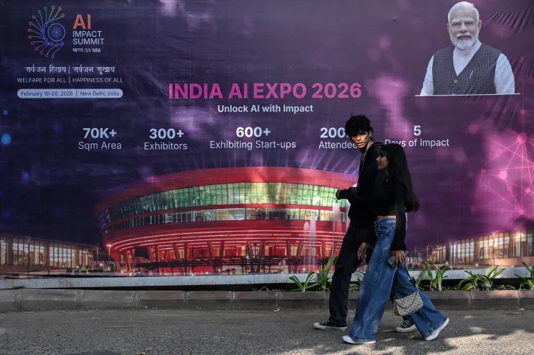 Now looking at Delhi with AI Summit hoardings - Spot the difference.
[
Same difference as with G-20 hosted in New Delhi]