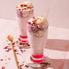 BintuHarwani's tweet image. This is Falooda, a beloved Indian dessert 🇮🇳. A dreamy fusion of ice cream, fragrant rose syrup, soaked basil seeds, silky transparent vermicelli, and a generous topping of almonds &amp;amp; pistachios. Sweet and creamy in every spoonful.
#Falooda #IndianDessert
