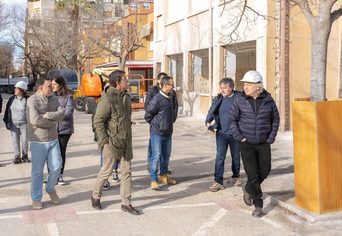 👷‍♀️Visita a les obres de reforma del CEIP Vicent Gironés d'Ontinyent.
💵Inversió de 3M€ de l' <a href="/ajOntinyent/">Ajuntament d'Ontinyent</a> dins del Pla Edificant de la <a href="/GVAeducacio/">GVA Educació</a>
🏗Ampliació aulari infantil,nous wc,nova climatització, noves zones de pati.
Seguim!
levante-emv.com/costera/2026/0…