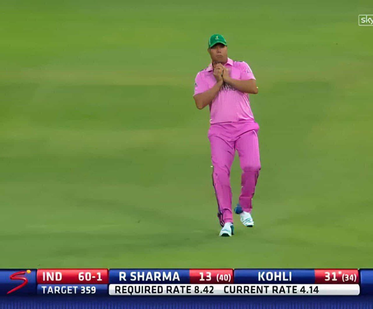 Imagine chasing 360 and being a top-order batter stuck at 31 off 34 (91 SR) unreal tuk-tuk from Virat Kohli when the team needs aggression.