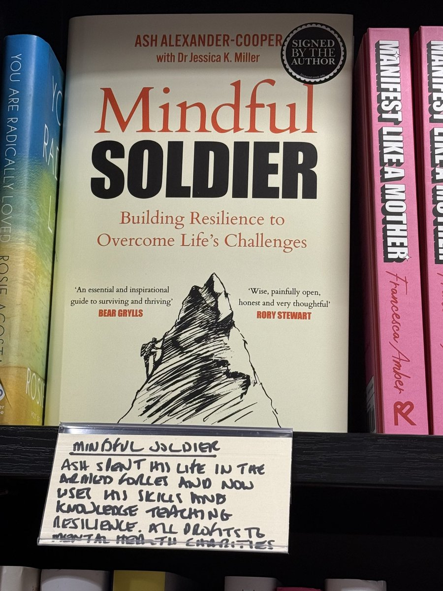 ashalexcooper's tweet image. Thanks to the team at @WaterstonesPicc for inviting me to sign #mindfulsoldier. If you’d like a copy with a personal motivational message inside, head to the 3rd floor #selfhelp section. Good luck. Onwards!

#resilience #inspiration #motivation