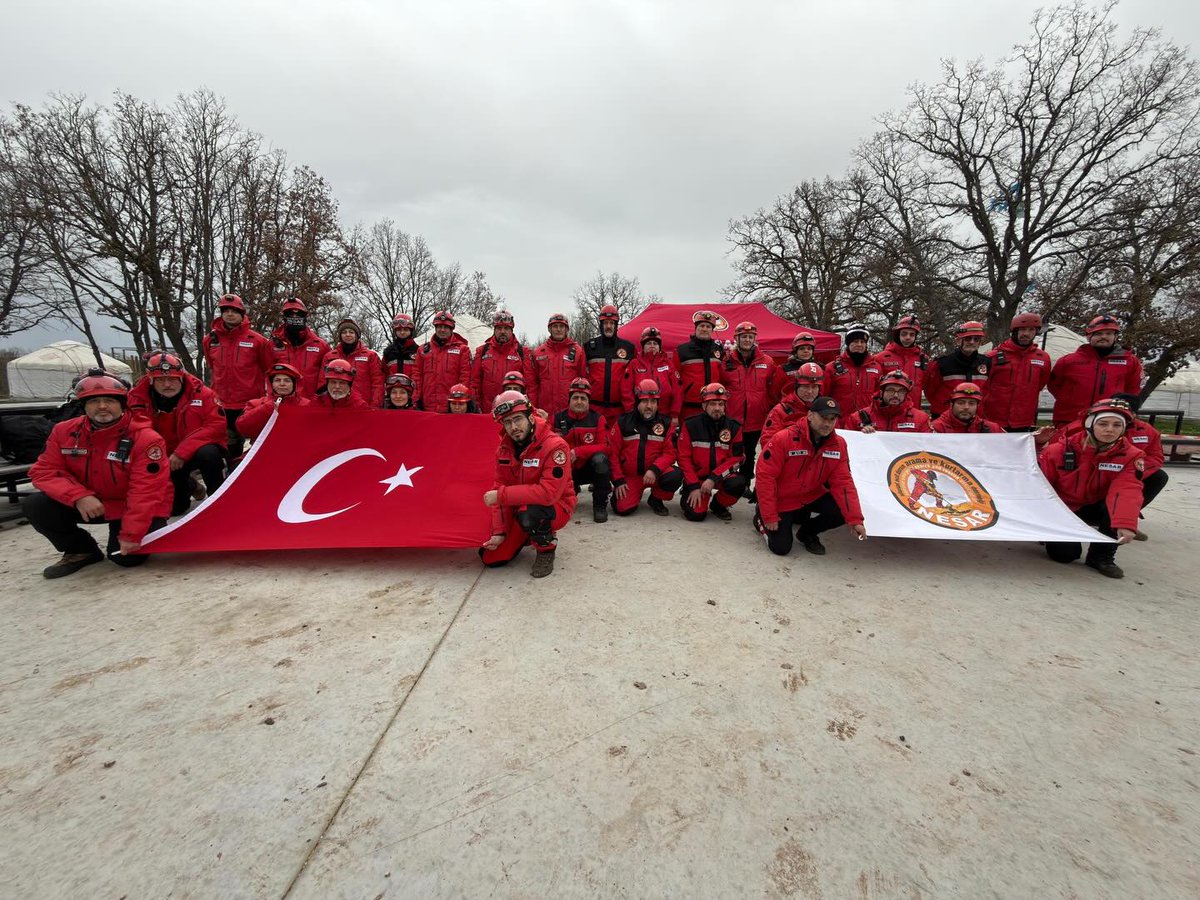 edirnestar1's tweet photo. NESAR Edirne'de kamp ve eğitim gerçekleştirdi
https://t.co/MJfV3jfbiD https://t.co/chdndnHYNY