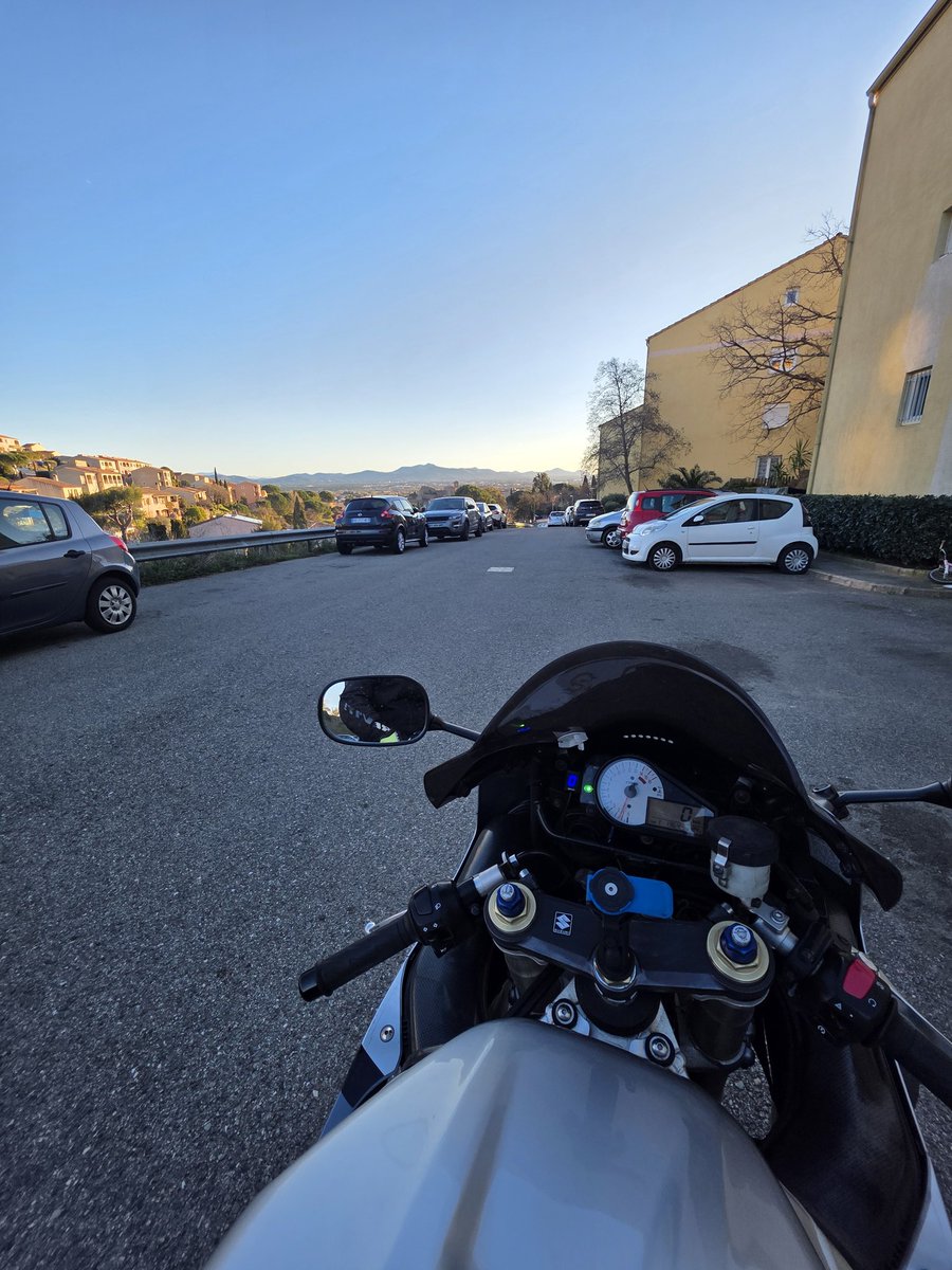 Oh un grand ciel bleu sans aucun nuage