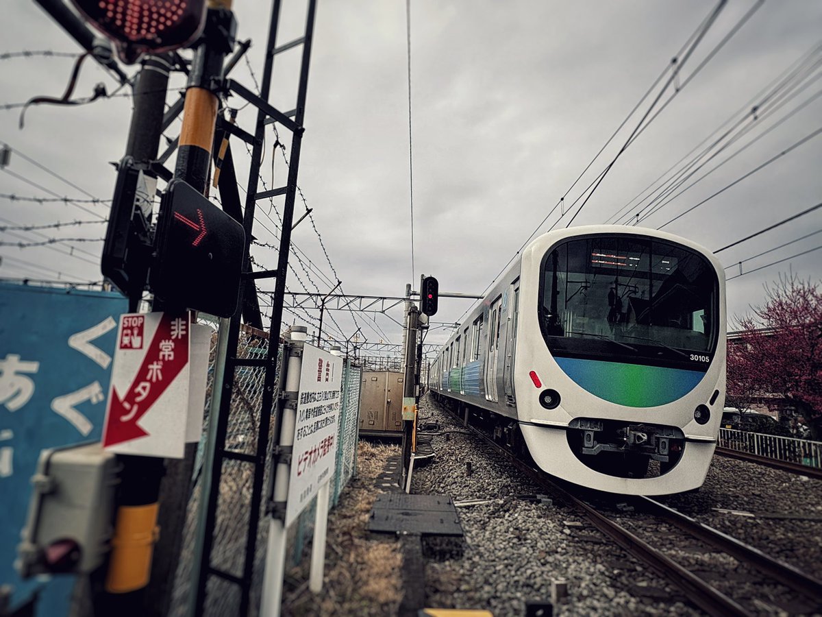 junbronson's tweet photo. 「上石神井10:16」17,Feb,2026 #photography #daylife #seibutrain https://t.co/FDwHYJgxCD