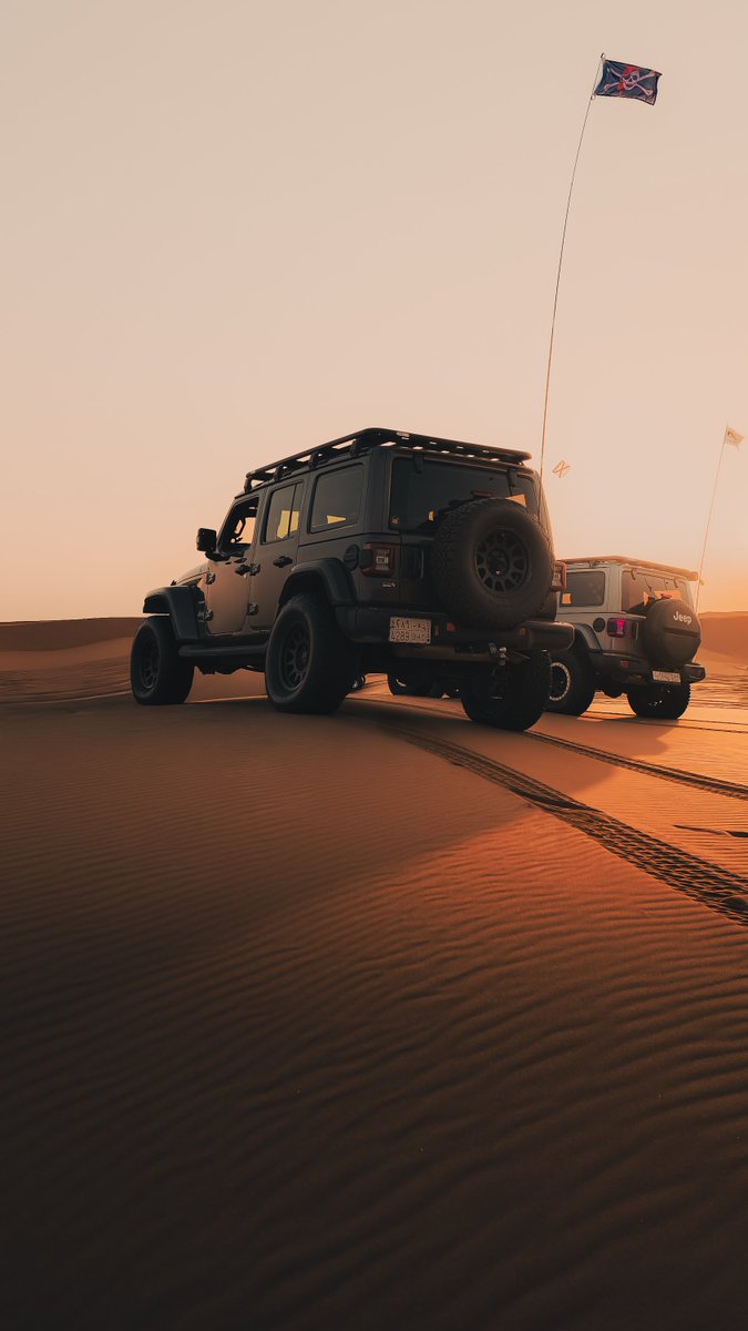 Before                    ⚫️ ⚪️                   After 

#lightroom
#beforeandafter