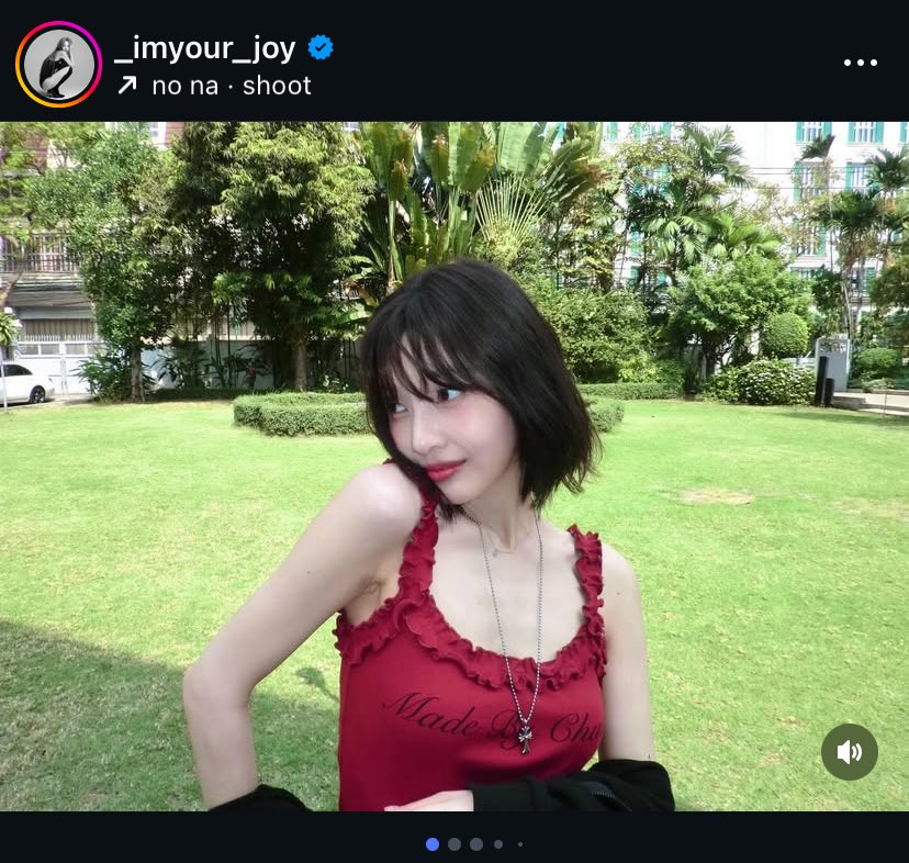 The sweetest and prettiest JOY from one of the most iconic kpop groups Red Velvet used no na’s ‘shoot’ on her latest Instagram post 🐿️💚

#nona <a href="/nonawav/">no na</a>