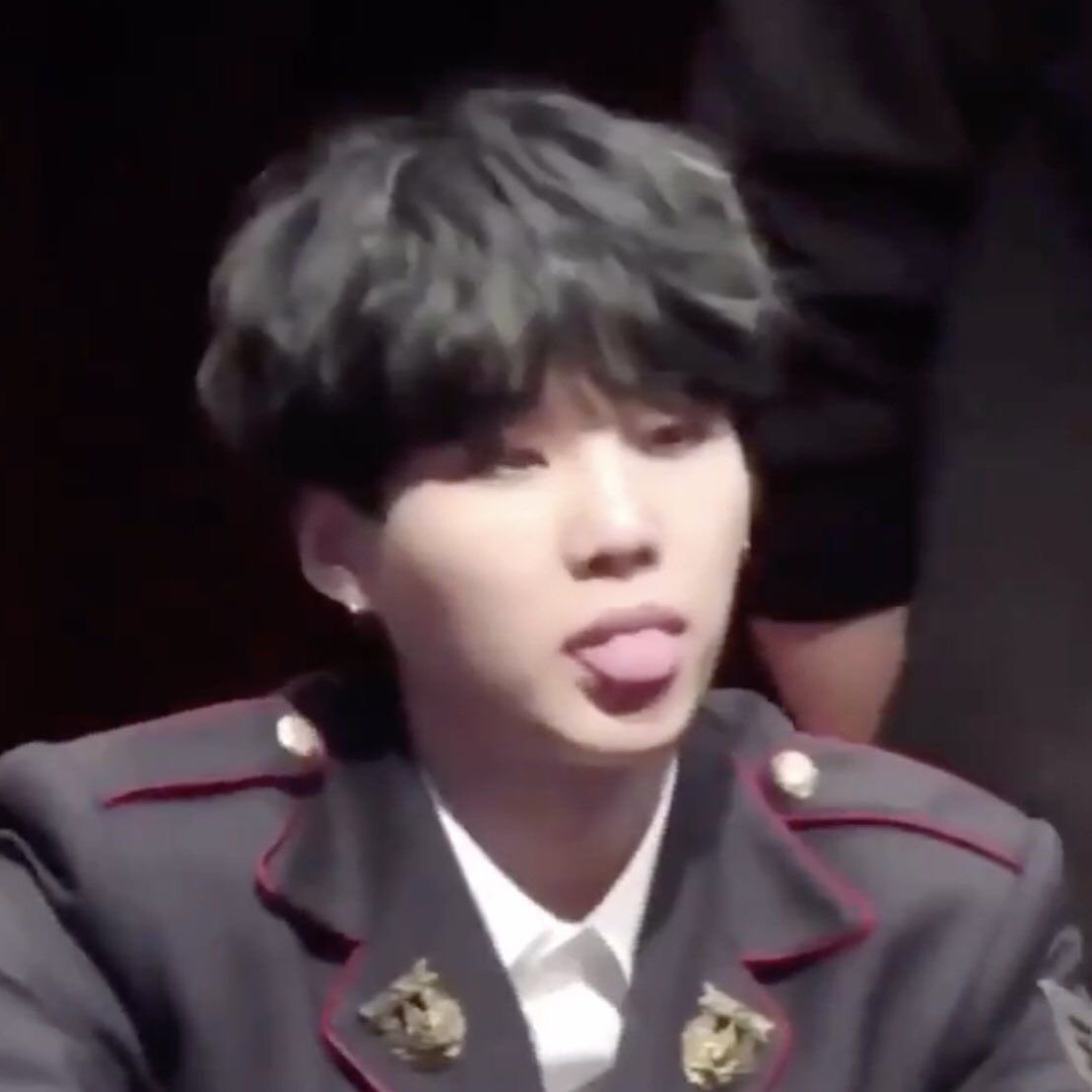 7forevers's tweet image. like father like son