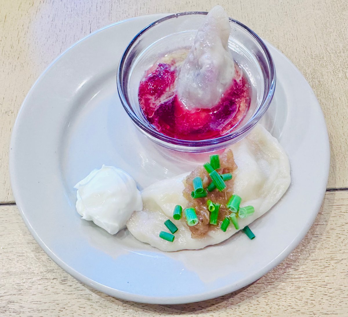ST_Saki_'s tweet photo. Poland Lunch🥗✨ https://t.co/aT4RQkuiBR