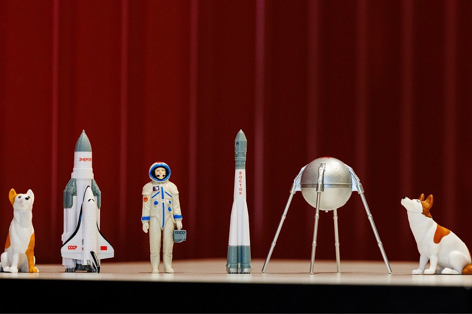 XploraSpace's tweet photo. 👀✨ D’autres photos du menu collector et de ses figurines « Légendes de l’espace »… ça régale !

Hey @BurgerKingFR ! On veut notre version 🇪🇺 avec @ESA_fr et des mini Ariane 6… pour nous envoyer direct en orbite ! 🚀🍔 https://t.co/NrIPXRwWuR