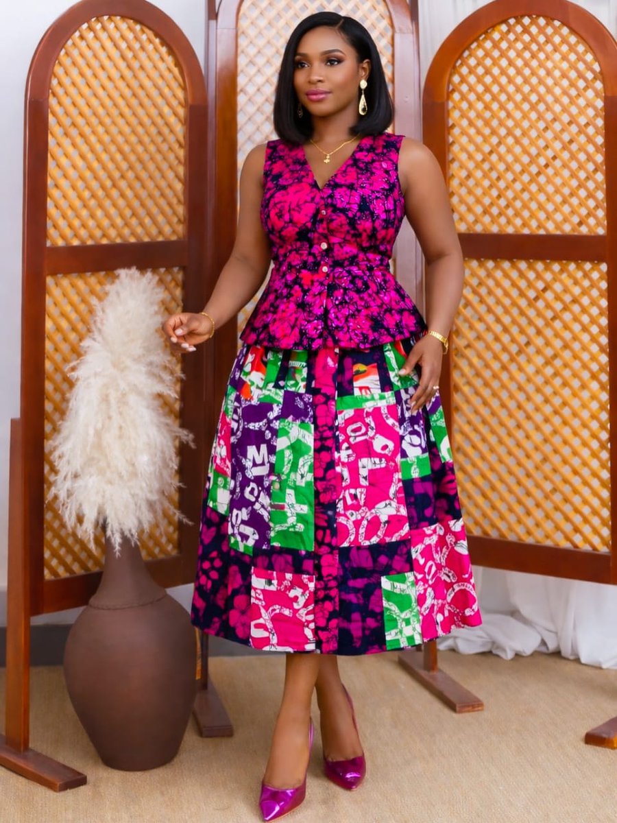 sylvie_tpd's tweet photo. Introducing the TPD chic Banke Set, 
It comes in 3 different prints combinations. One flawless fit😍.

Price: 72,000NGN 
Shop via DM/Link in Bio 🛍😉 https://t.co/z7TAbgiTRe