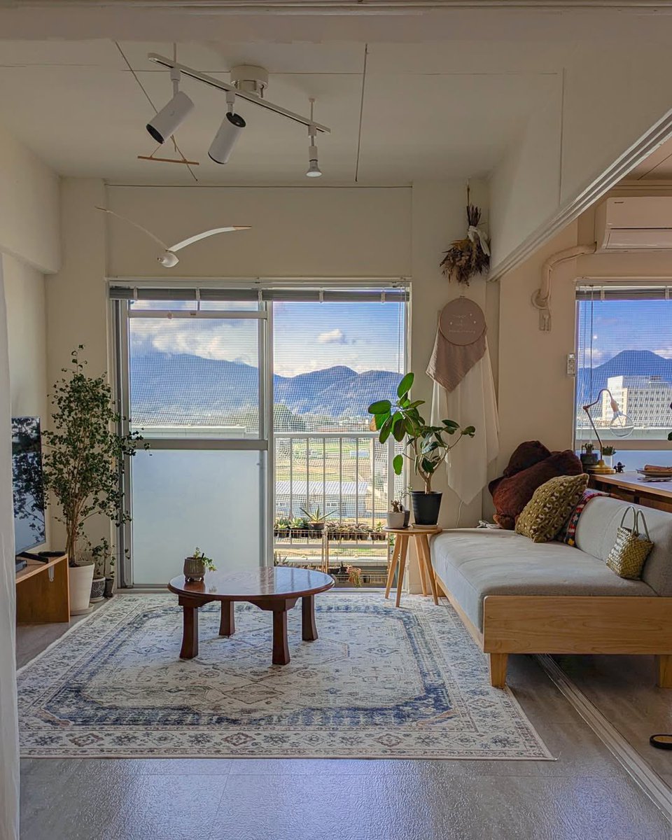 Intermood tweet media