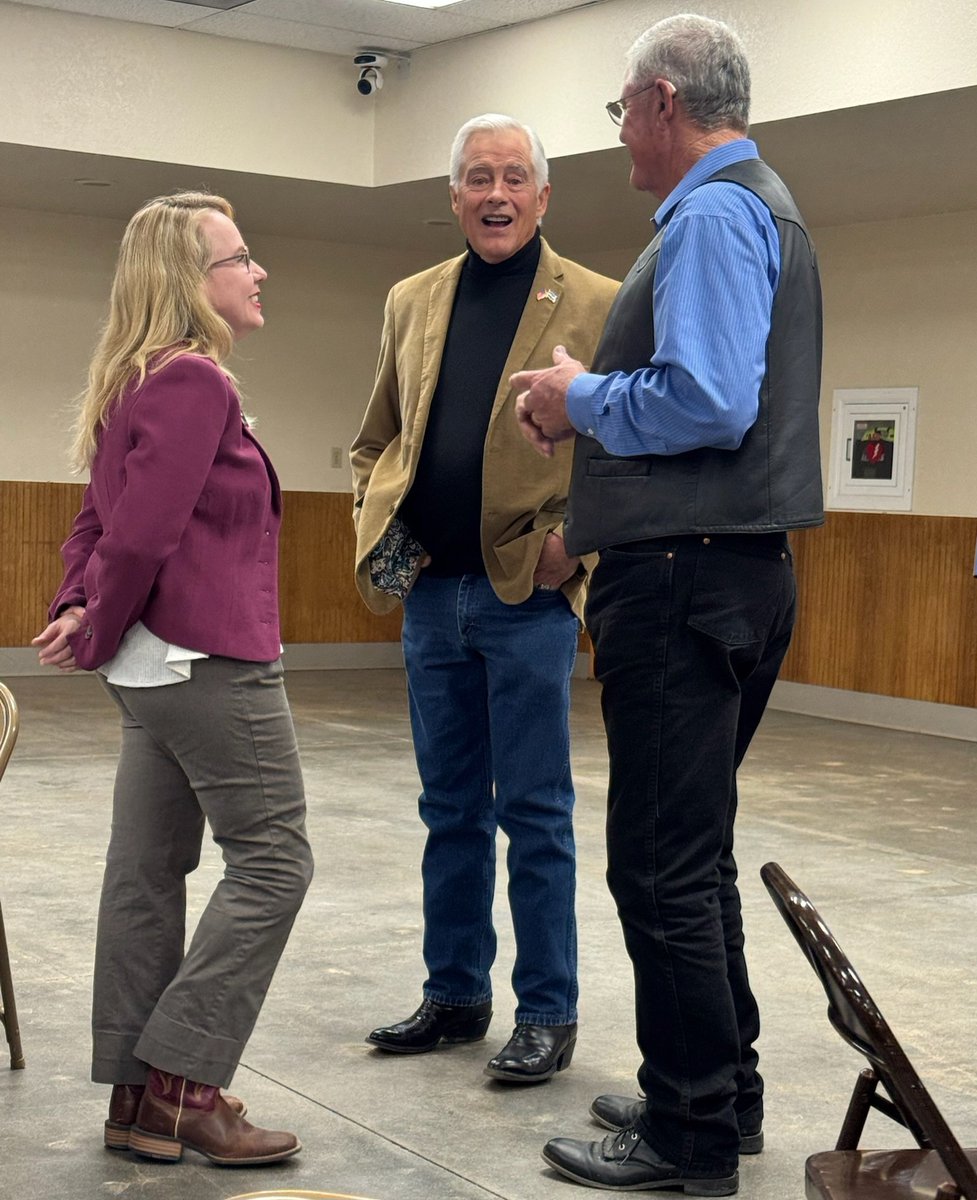 dusty4colorado's tweet photo. Had a fun night at Morgan County Republicans' #LincolnDayDinner🎩. I enjoyed being able to spend time w/good friends &amp; many patriots in my home county before heading back to Denver for another session week. 🇺🇸🐘
#DustyForColorado #HD63 #Conservative #RuralValues #FreedomFighter https://t.co/RfChEnyu2Y