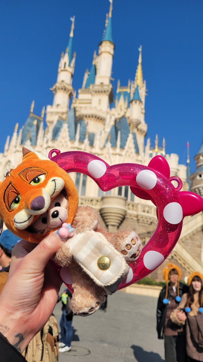 k__jin124's tweet photo. 週末大好きなディズニー行ってきたけど混んでるから手洗い長くできなくてずっと手洗いのことばっか考えちゃって全然楽しめなくなってきた…確認行為もしちゃう…しんどすぎ https://t.co/7mWkwXO120
