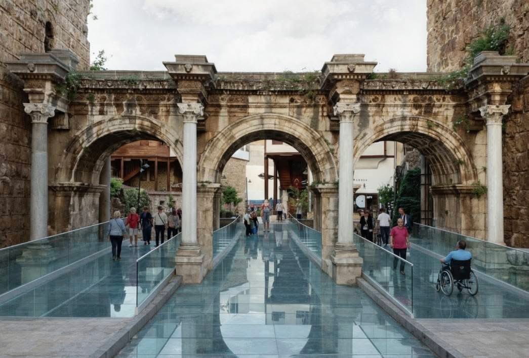 Bir kullanıcı Hadrian Kapısı (Üç kapılar girişi için bir fikir sundu