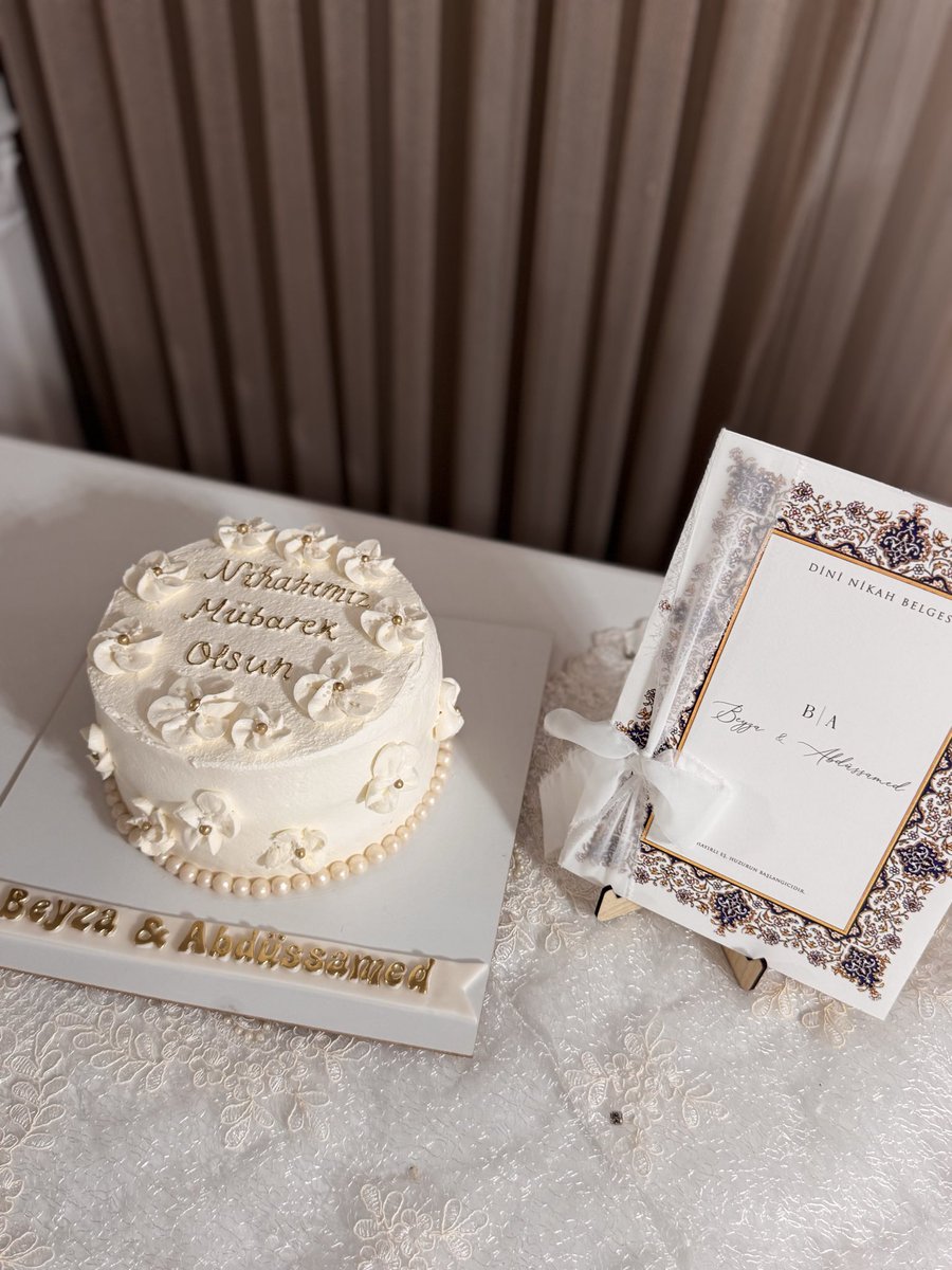 Dini nikahım için özenle yaptığım pastam..✨🦢