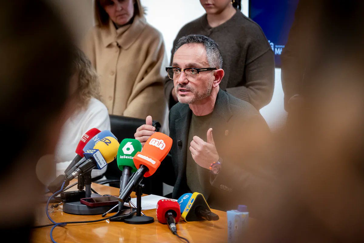 #PP. La exedil de Móstoles se querella contra el alcalde y contra el PP por acoso sexual y laboral y otros cuatra personas por acoso sexual y laboral, lesiones, coacciones y revelación de secreto. Pide que declaren como testigos 11 personas, entre ellas, Isabel Díaz Ayuso.