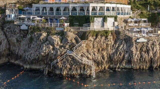 Le Jumeirah Capri Palace rouvre enfin ses portes. Le prestigieux Jumeirah Capri Palace s’apprête à marquer le début de la saison printanière en ... ww2.laquotidienne.fr/le-jumeirah-ca…