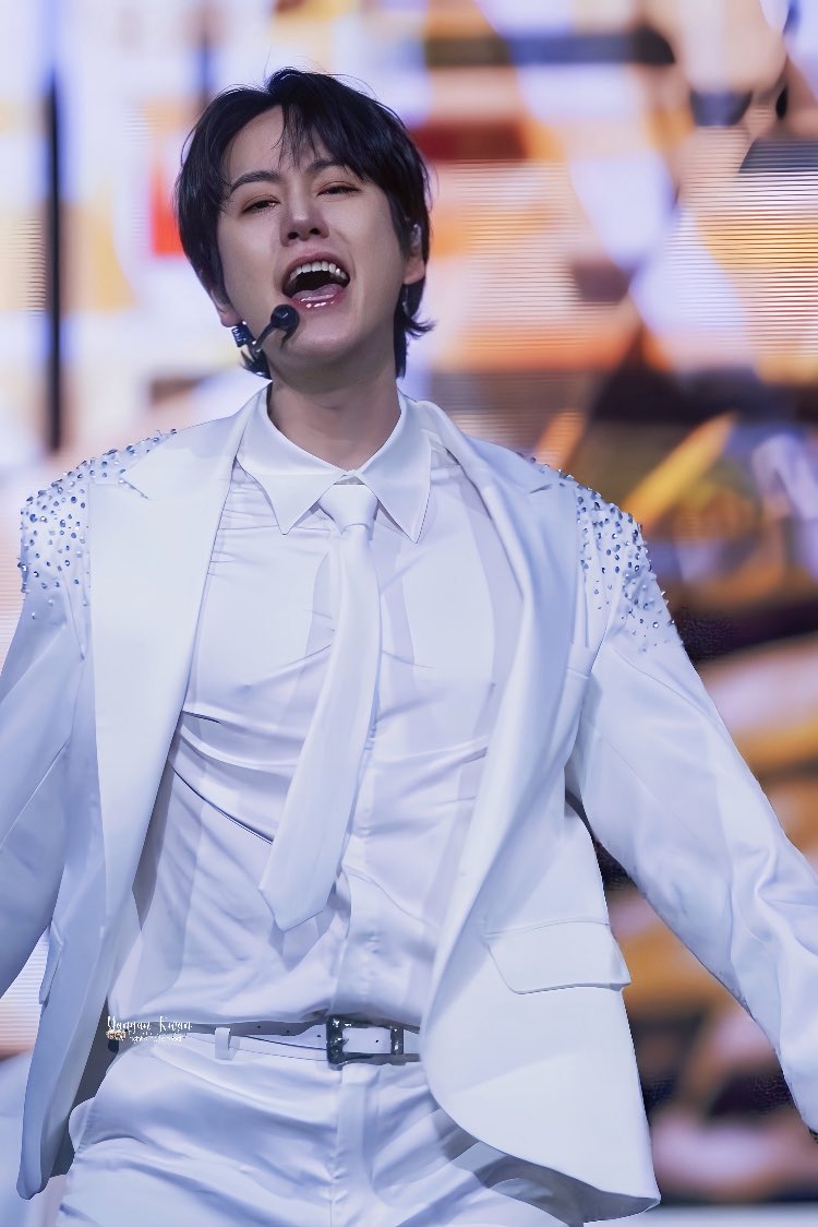 Happy Lunar new year 
🩵

20260109 Macau SS10

<a href="/GaemGyu/">ChoKyuHyun</a> 
 #KYUHYUN #キュヒョン #TheClassic  #圭賢