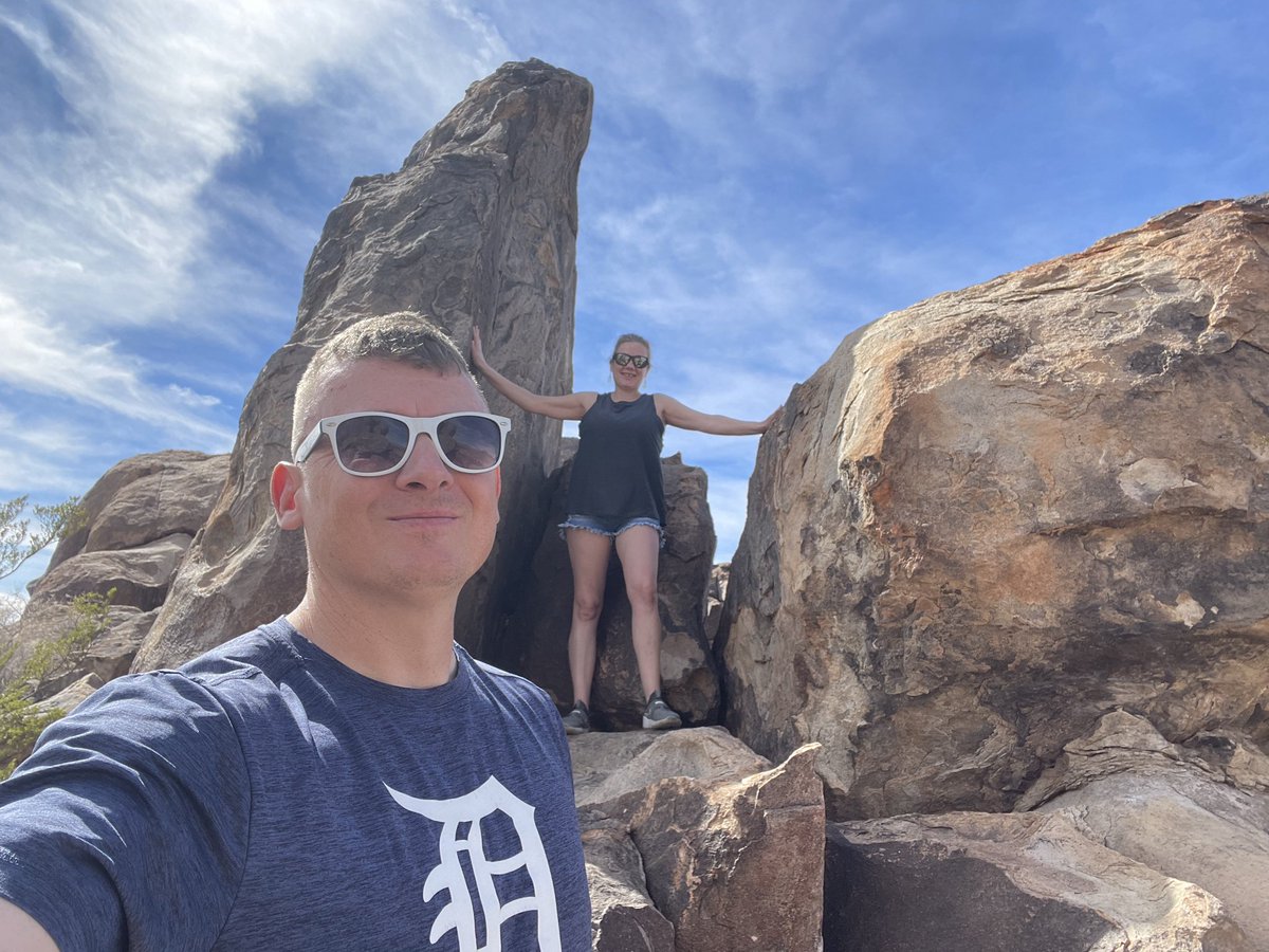 SapperNacho's tweet photo. Showing my sis around El Paso
#Rep313 https://t.co/lckuxnMxBP