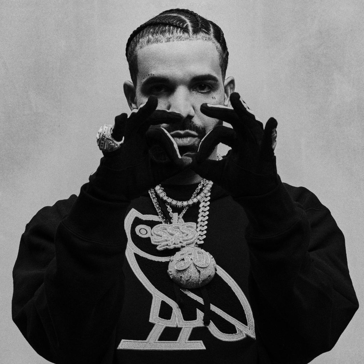 .<a href="/Drake/">Drizzy</a> becomes the first artist to have 300 songs with over 100 million streams each in Spotify history.