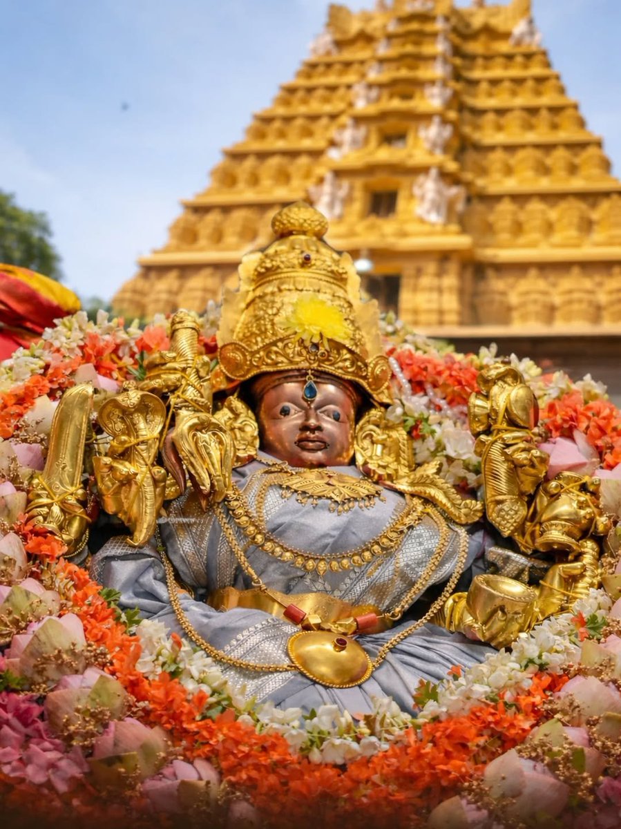 itsmanju_Dimple's tweet photo. ಶ್ರೀ ಚಾಮುಂಡೇಶ್ವರಿ ಅಮ್ಮನವರು✨🙏 https://t.co/IUToCMaEIT