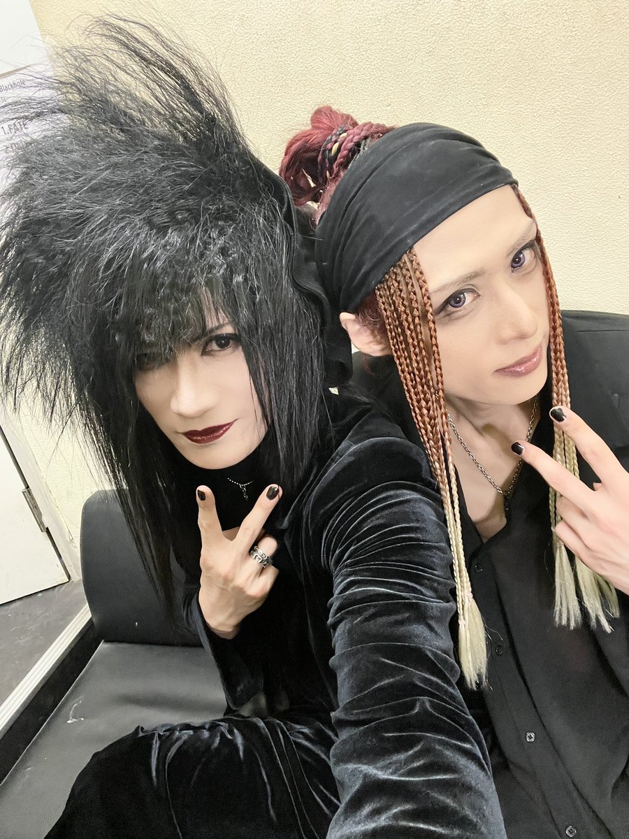 Zeke Deux / La'veil MizeriA ☪ 渚月 (@ZekeDeux_Nazuki) / Posts / X