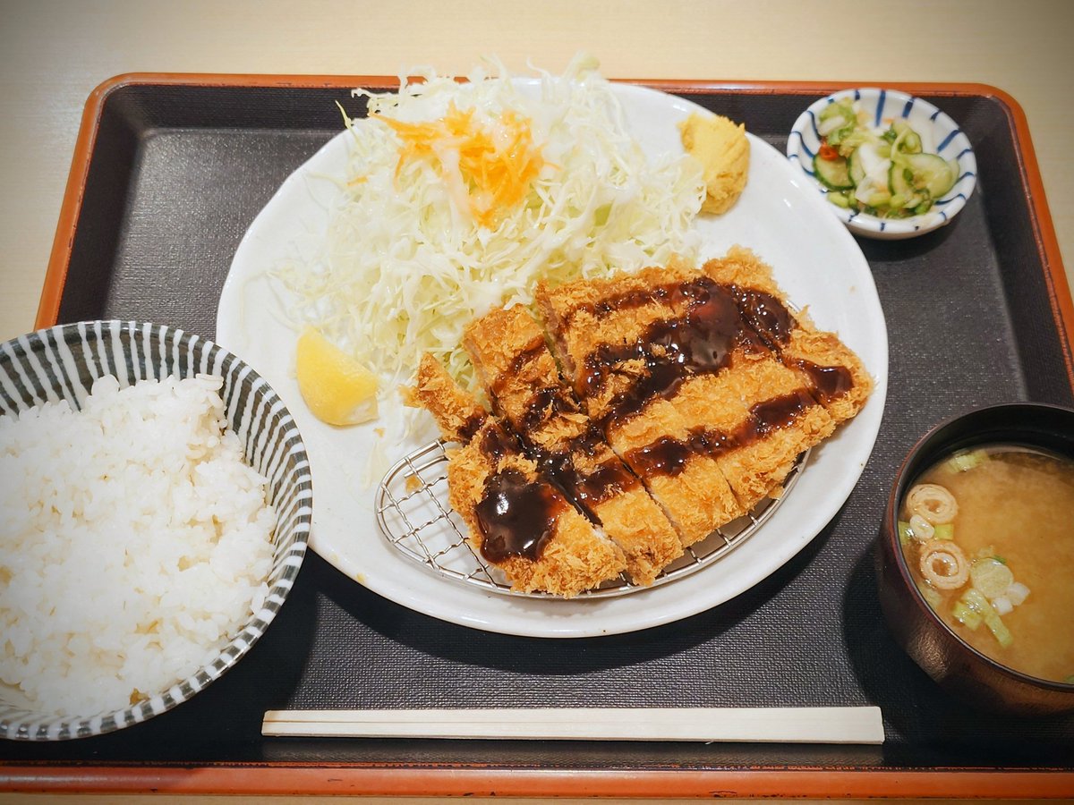 習志野にて、現場仕事の途中でいただきます🙏😋