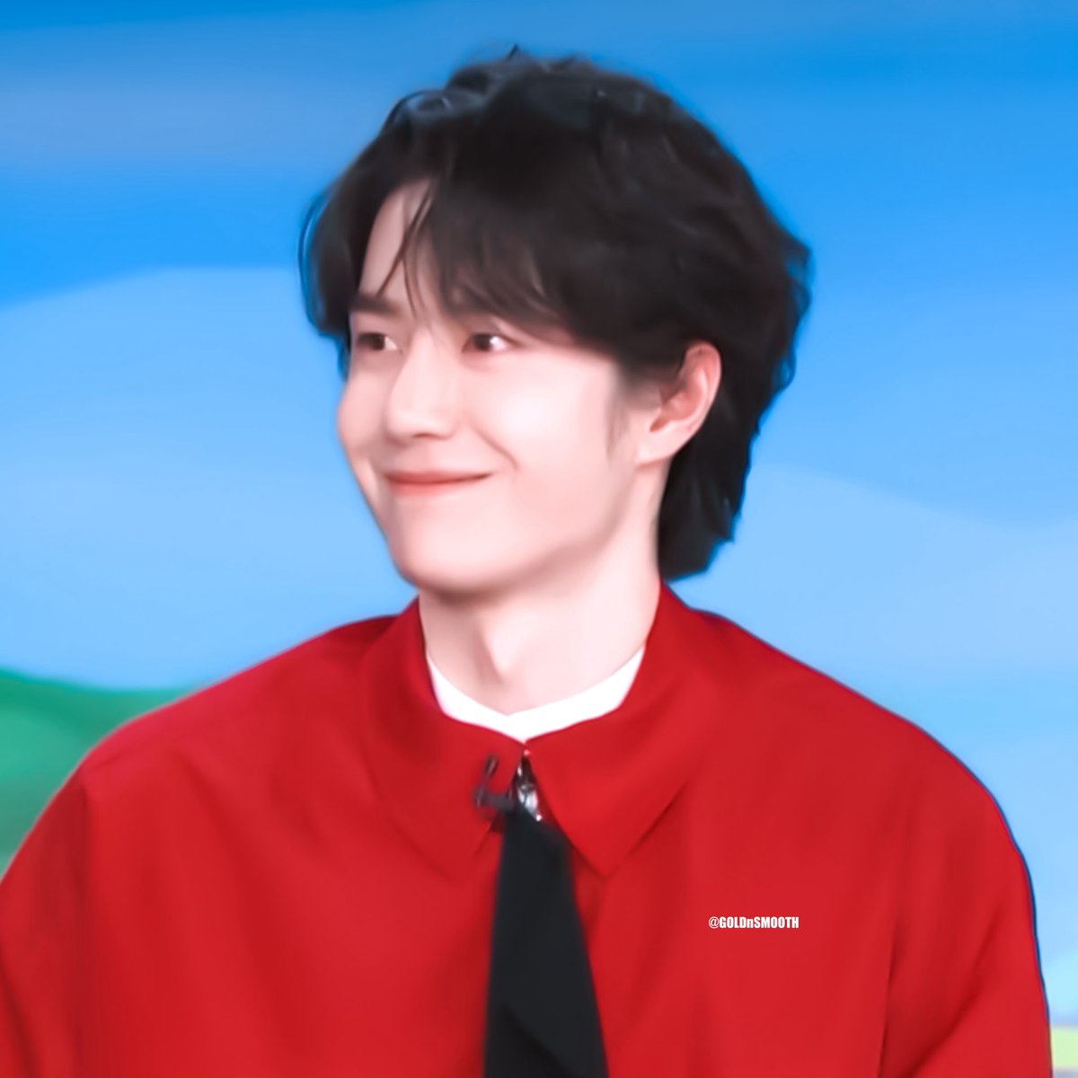 He’s sooooooo sweet in the entire interview AHHHHHHHHHH

My lil sweetie pie!!!!