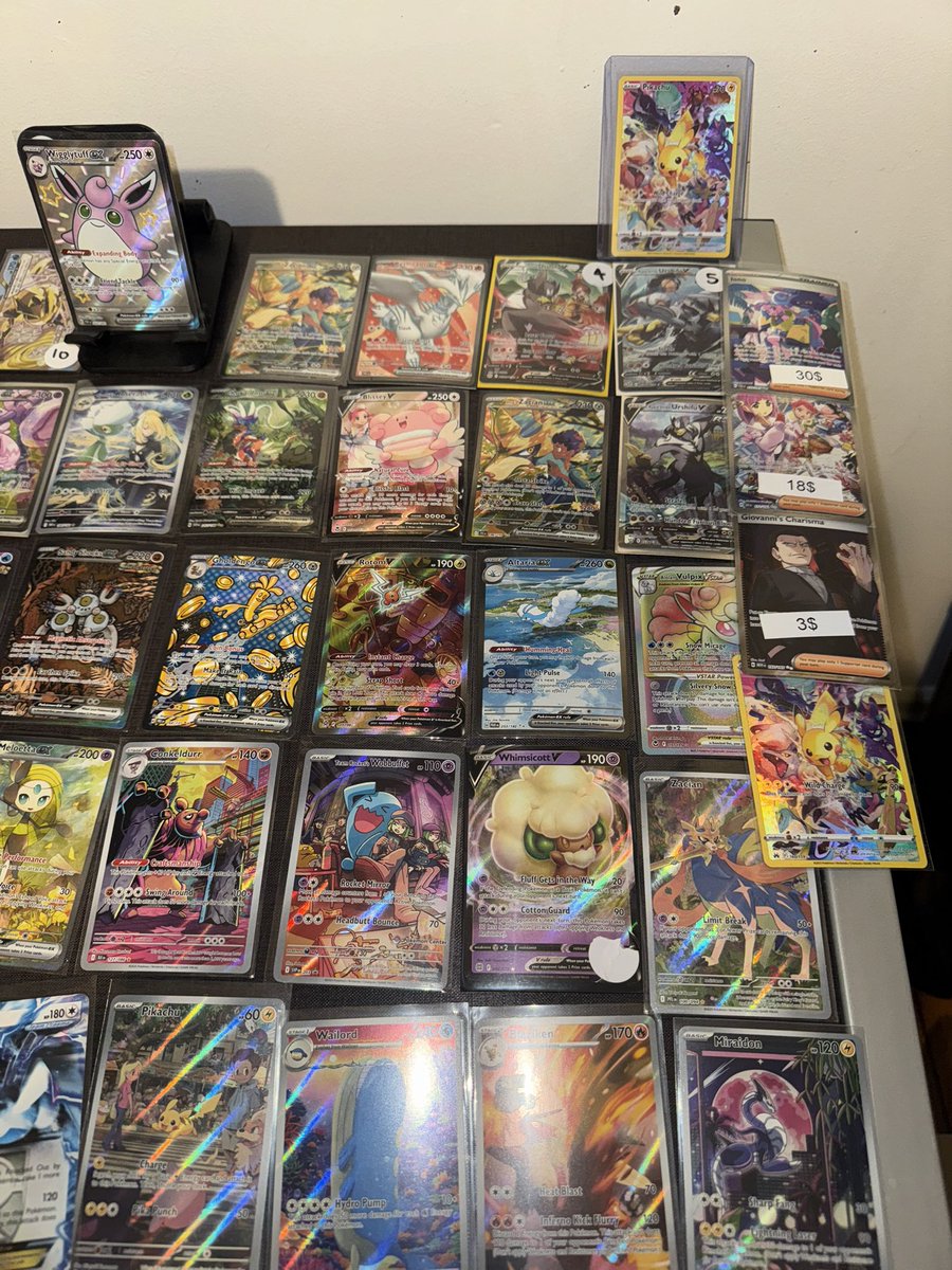 hydra468's tweet photo. 🚨 CLAIM SALE 🚨

only have bubble mailers so +5 for shipping

COMMENT / DM WHAT YOU WANT! 

retweets are appreciated i love ya all, thank u https://t.co/bqkOq37Ovc