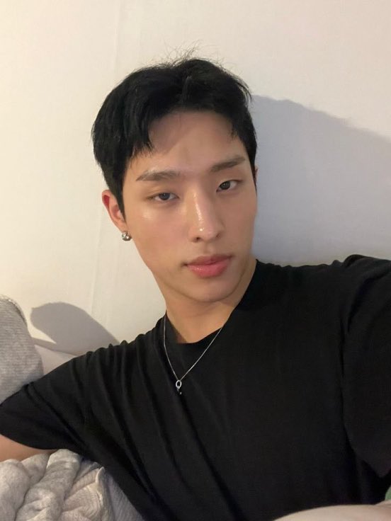 kyohopee's tweet photo. volta black hair do keeho https://t.co/Ar6VG9XEKR