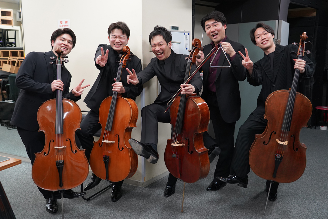 銀座ぶらっとプレミアム #215
中木健二　“ロマンティックが止まらない8”

ふくよかに繊細に響く音色によって様々な編成の魅力が際立ち、笑いと仕掛けありのワクワク満載な公演！これぞプレミアムです！恒例の健二ポーズで1枚！