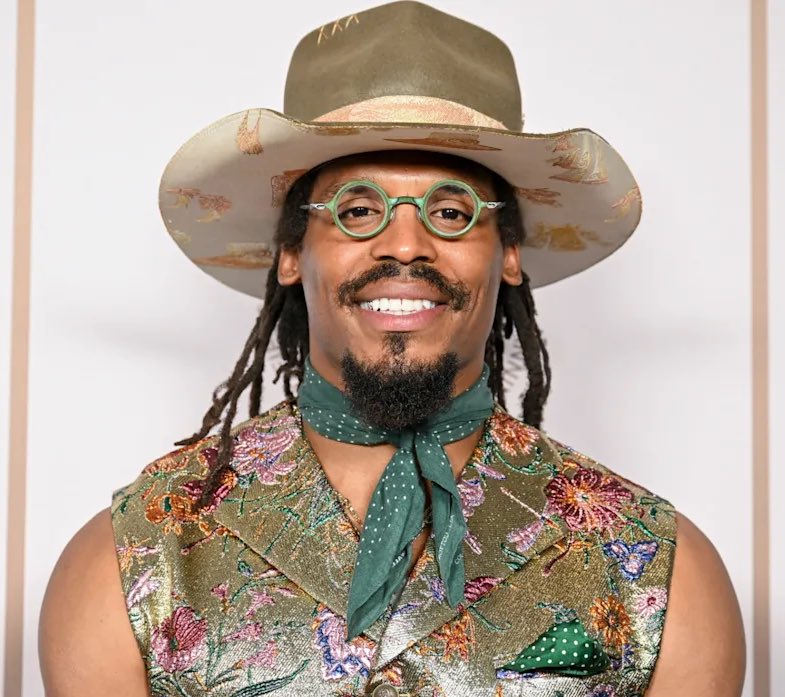 NFL_DovKleiman's tweet image. 𝗕𝗥𝗘𝗔𝗞𝗜𝗡𝗚: Cam Newton's '106 &amp;amp; Sports' show has been CANCELLED by BET+ after just 8 episodes.

It was widely regarded as “terrible” by fans.

😬😬😬