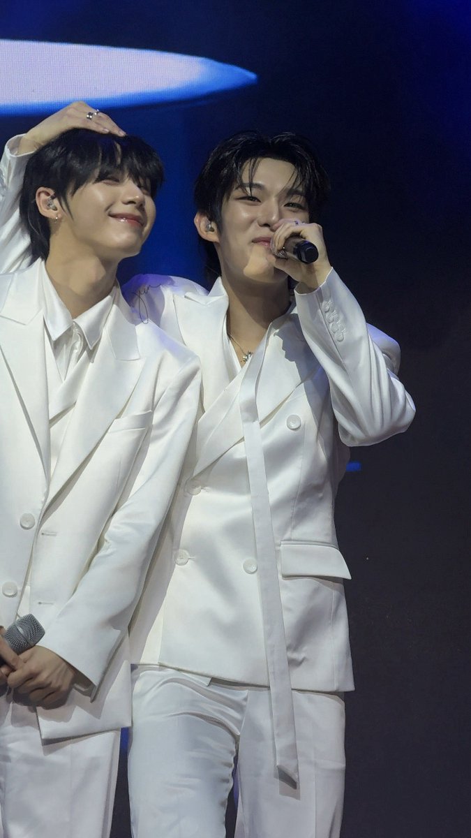 jeonsiiie's tweet image. Here’s another stewoo 🥹 they are so adorbs 😩