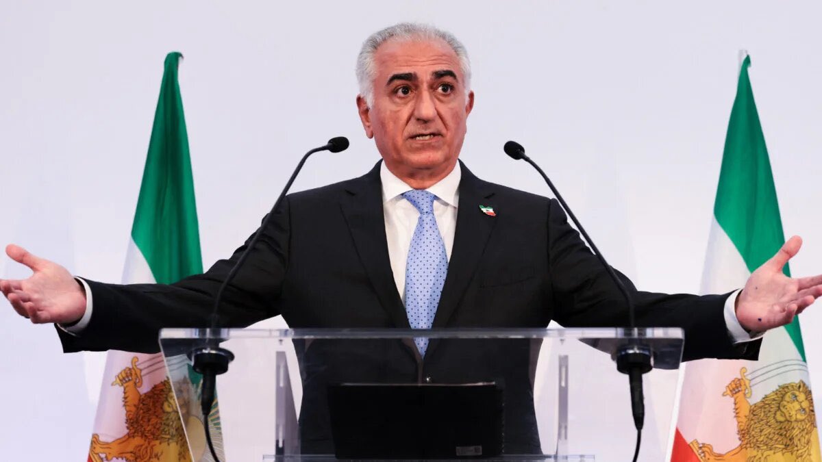 Reza Pahlavi will be the next leader of Iran.

A) 25 %
B) 50 %
C ) 75 %
D ) 100%

How many percent do you agree ?