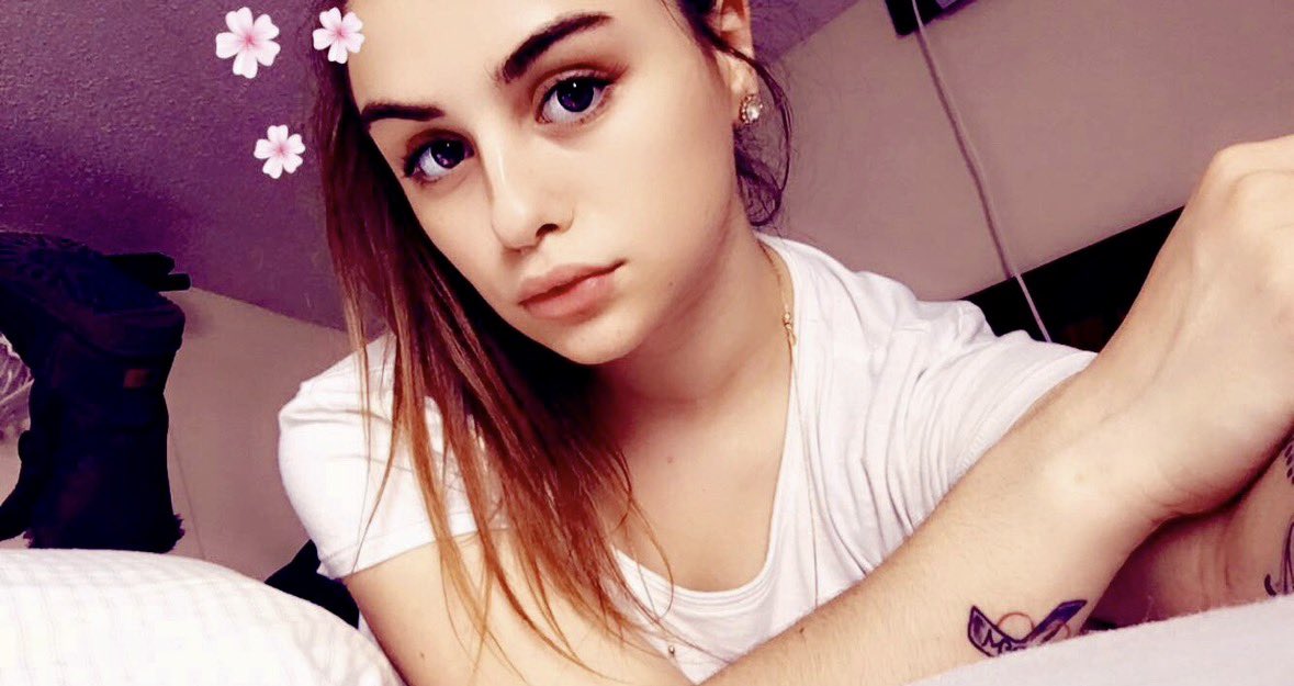 KyLynn23's tweet image. 8 yrs added some weight, but irreplaceable wisdom. It changes your idea of “looking good” from using filters and cover up, to feeling confident and proud of who you are as a person regardless of what others think of you &amp;amp;your size🤍 #onajourney #gonnalosesomeweight but #notmyself