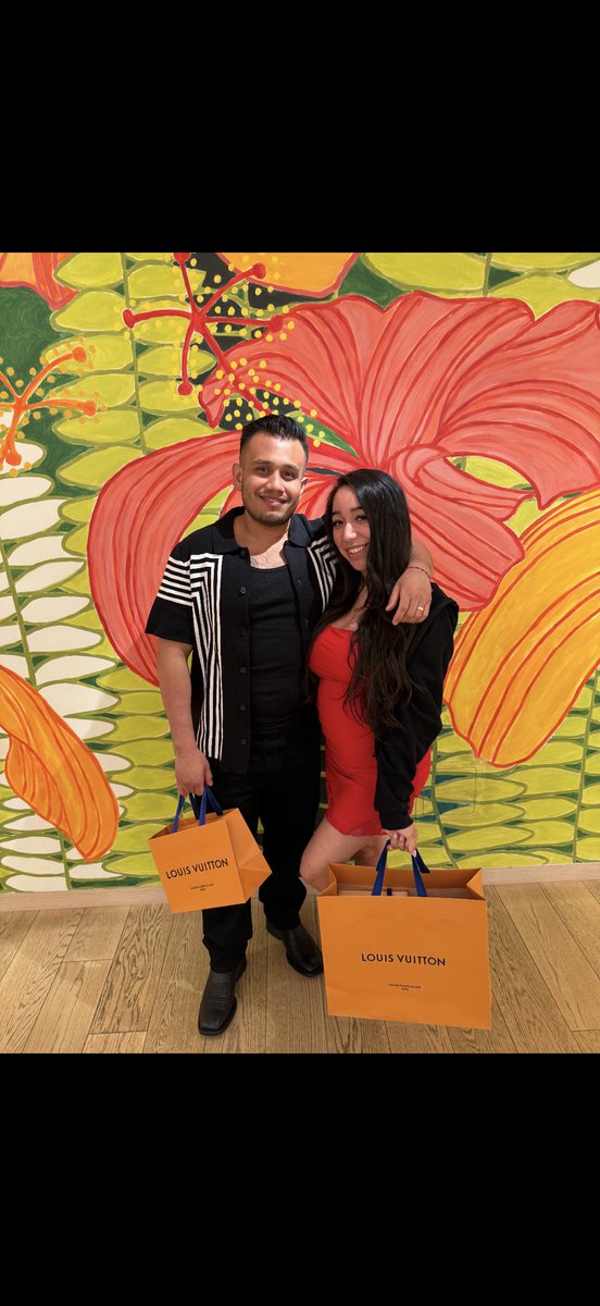 victoriaadg's tweet image. Valentine’s Day in Hawaii well spent 🩷 thanks for the gift babe 🩷💕 #22weeks 👶🏻