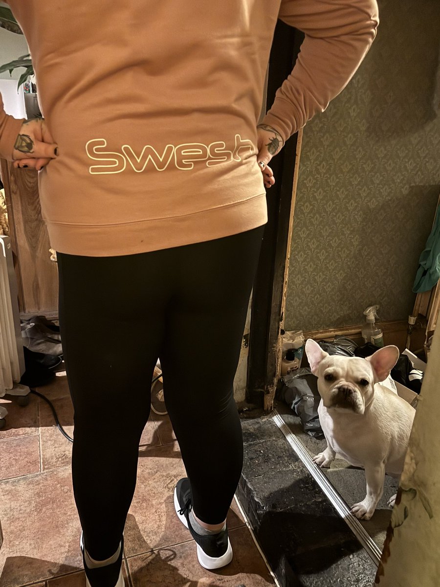 CariMurph tweet media