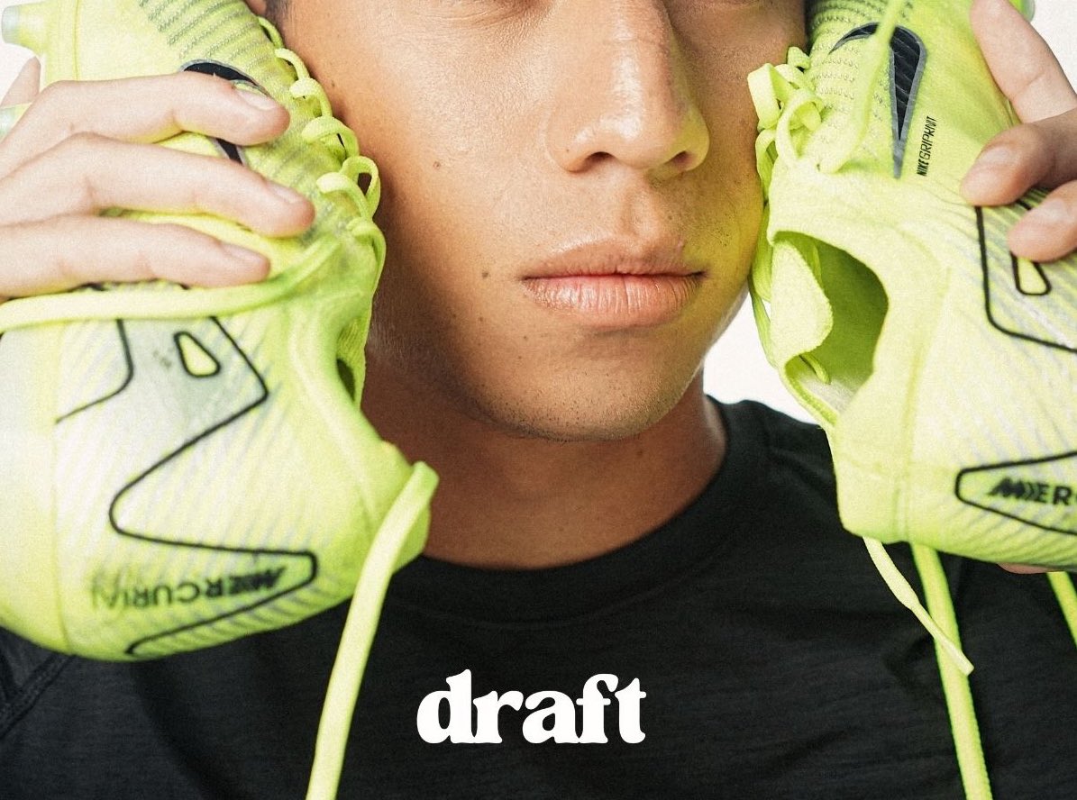 draftmagph's tweet photo. Spotlight loading… ⚽ Stay ready.
👀 Guess who’s stepping up next?

#draftmagazineph #draftmagph #draftph https://t.co/zpzcLR0Oqw