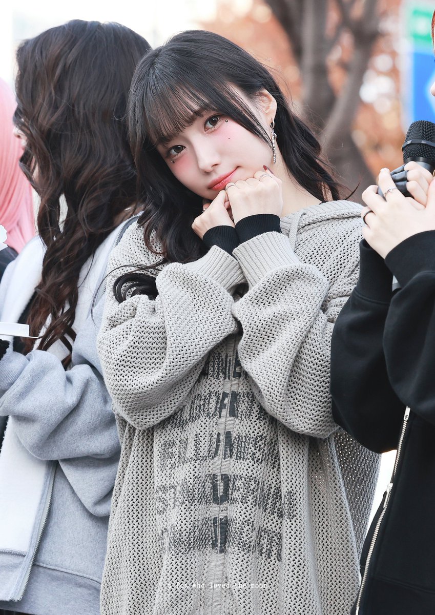 つきつね tweet media